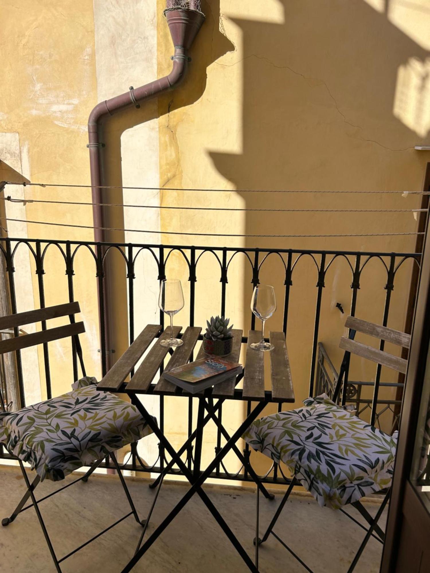 Sicilian Dream Apartments チェファル エクステリア 写真
