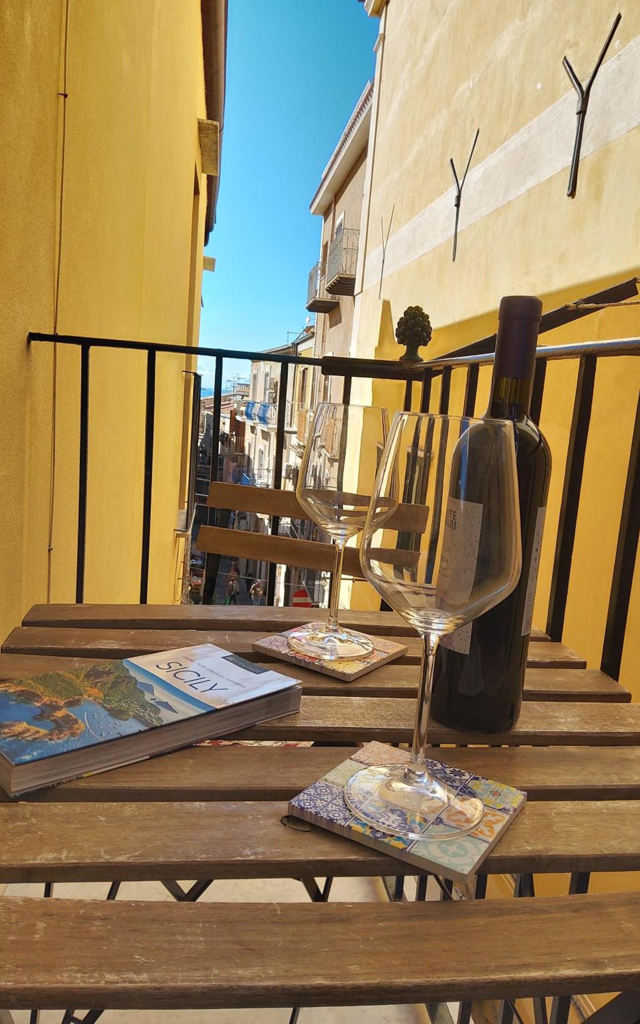 Sicilian Dream Apartments チェファル 部屋 写真