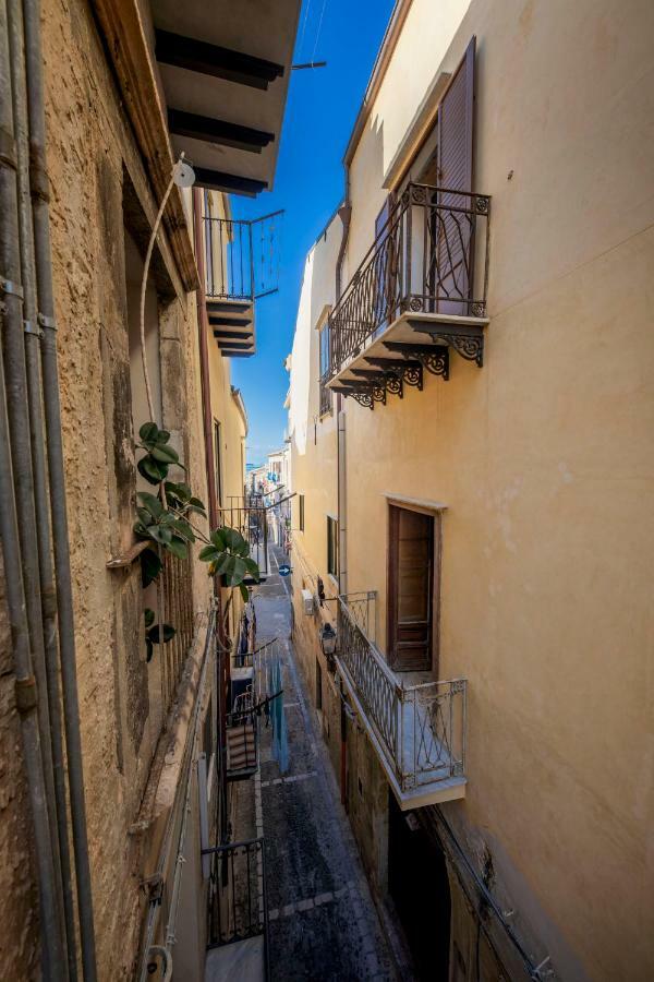 Sicilian Dream Apartments チェファル エクステリア 写真